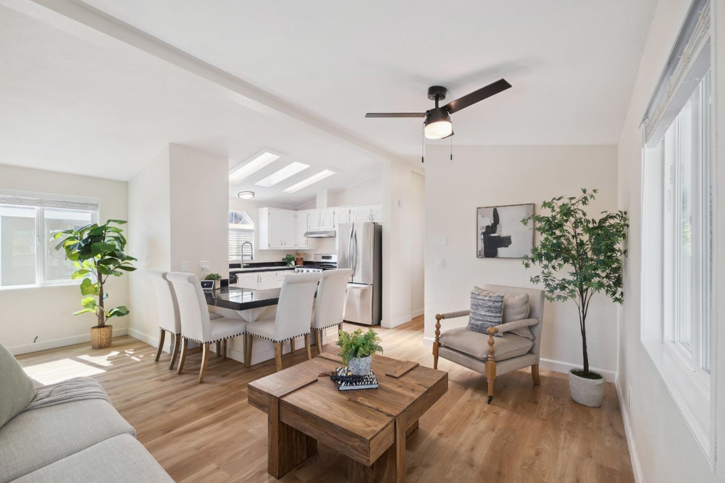Detail Gallery Image 8 of 41 For 2711 Mar Vista Dr #24,  Aptos,  CA 95003 - 3 Beds | 2 Baths