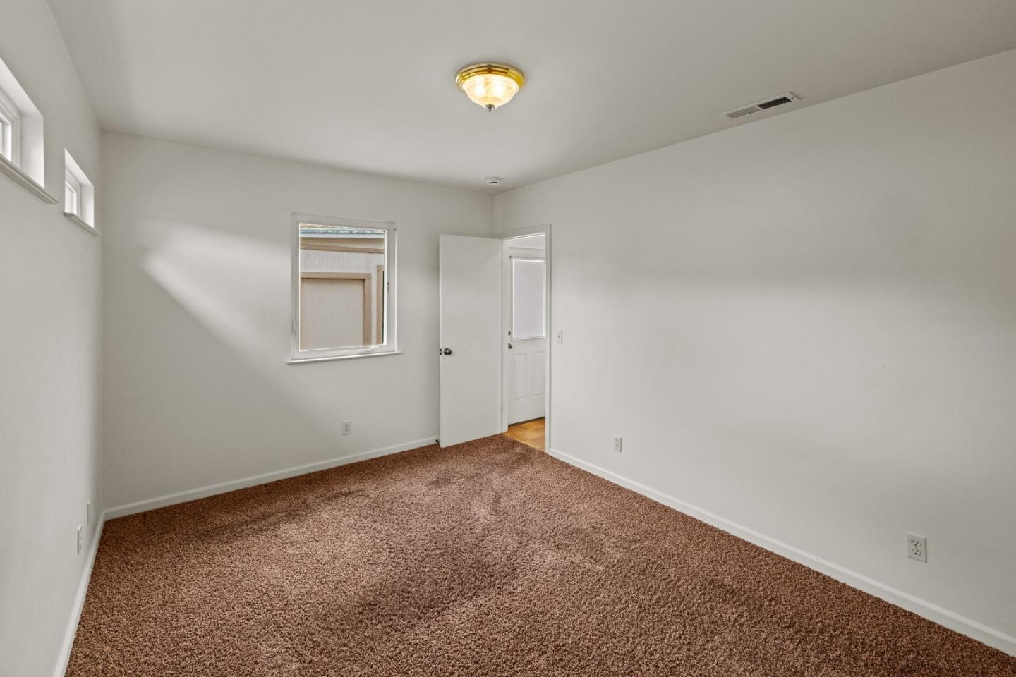 Detail Gallery Image 11 of 19 For 242 Littleness Ave, Monterey,  CA 93940 - 3 Beds | 2 Baths