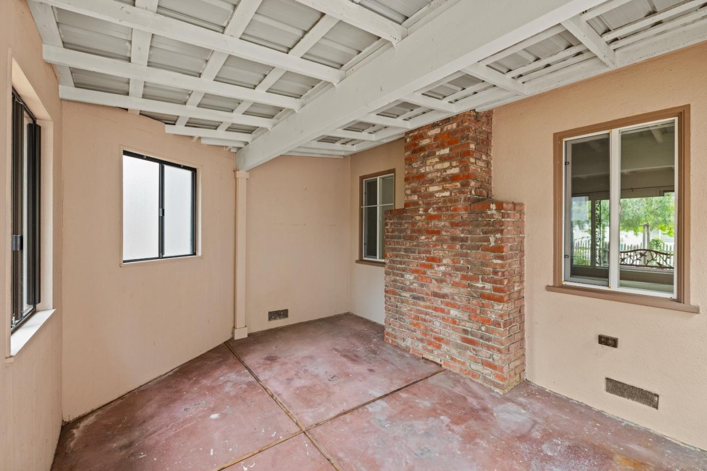 Detail Gallery Image 16 of 19 For 242 Littleness Ave, Monterey,  CA 93940 - 3 Beds | 2 Baths