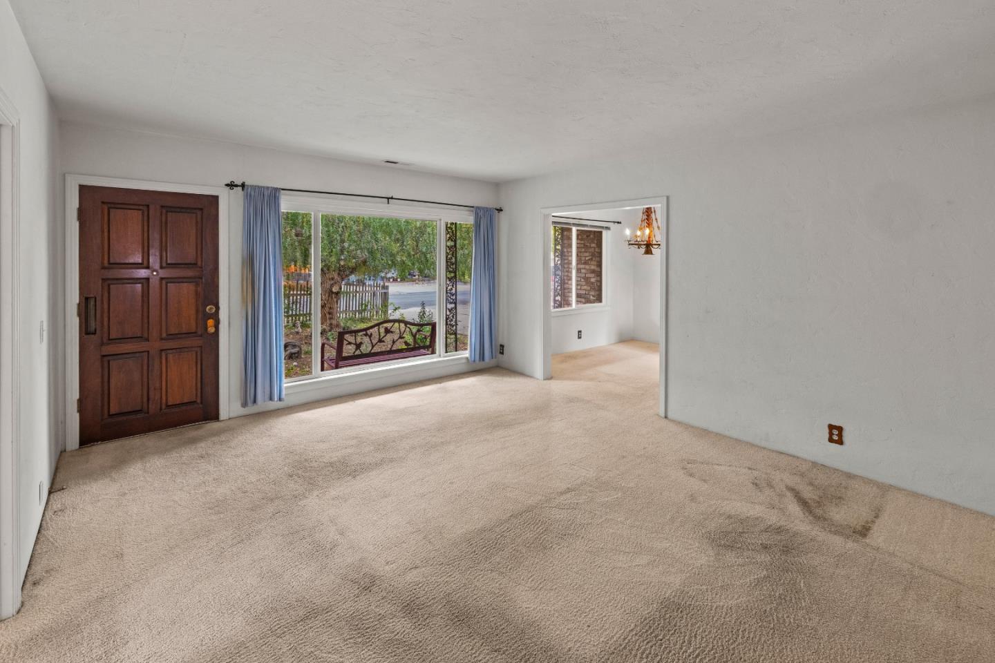 Detail Gallery Image 5 of 19 For 242 Littleness Ave, Monterey,  CA 93940 - 3 Beds | 2 Baths