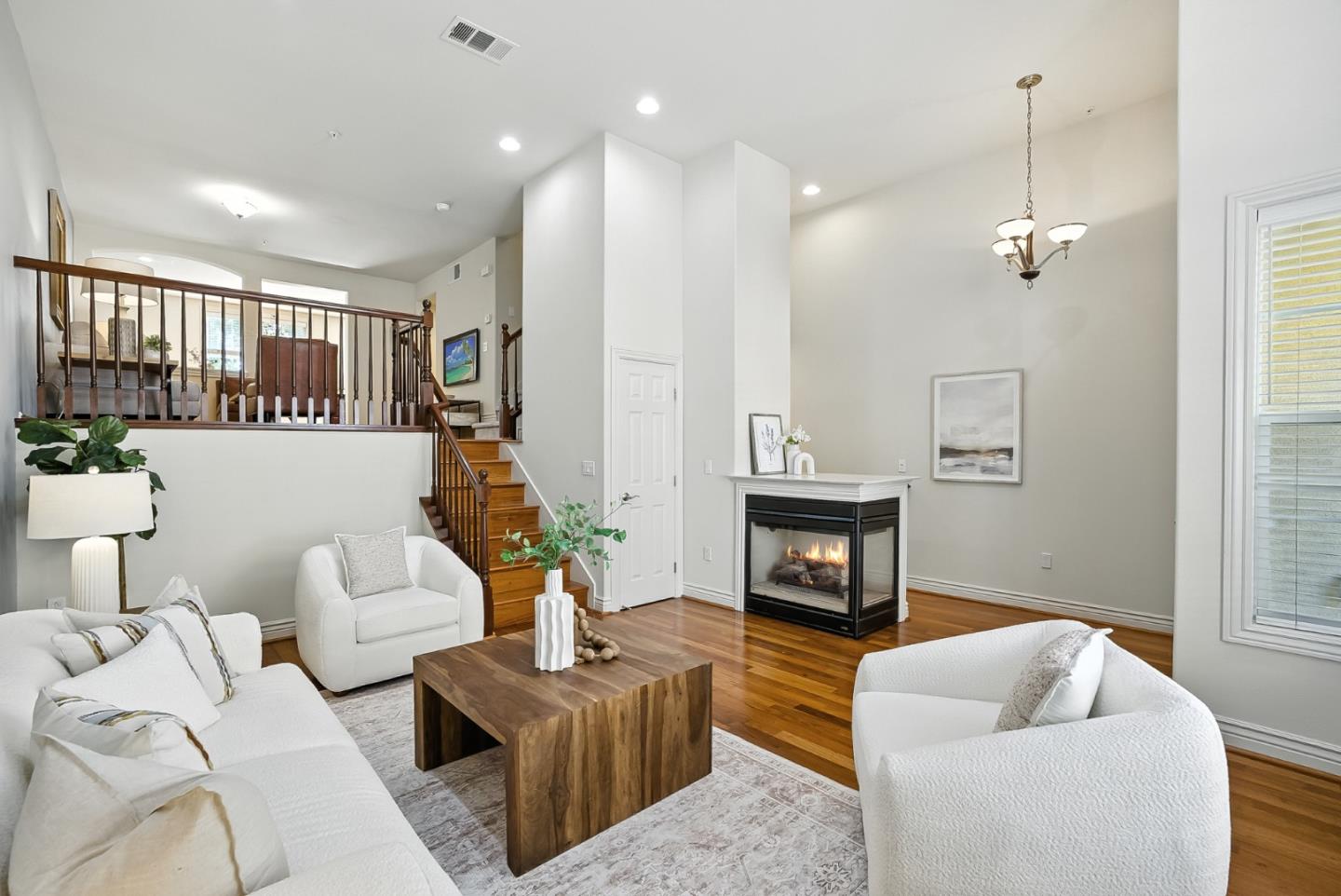 Detail Gallery Image 11 of 41 For 255 Honeylocust Ter, Sunnyvale,  CA 94086 - 3 Beds | 2/1 Baths