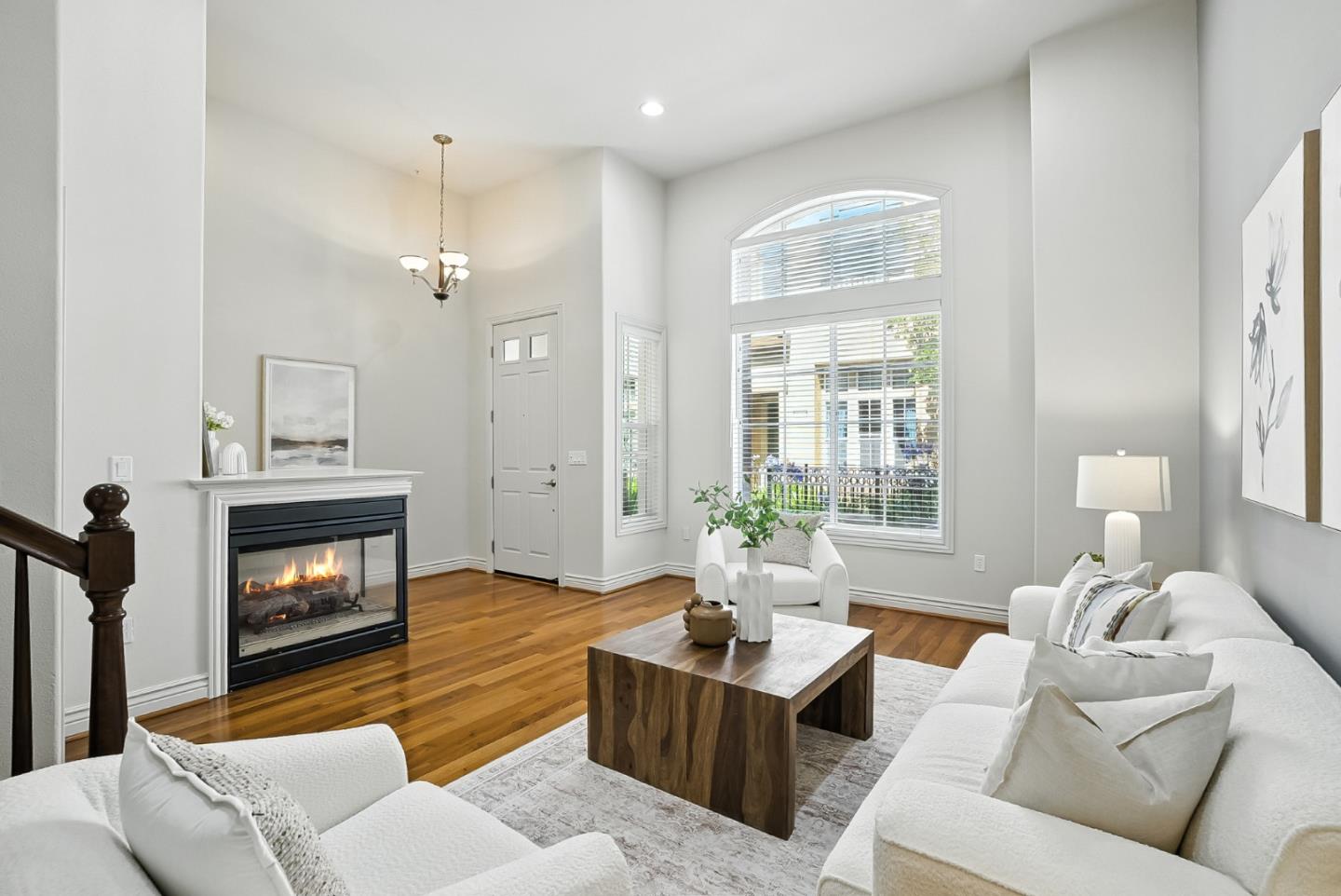 Detail Gallery Image 12 of 41 For 255 Honeylocust Ter, Sunnyvale,  CA 94086 - 3 Beds | 2/1 Baths
