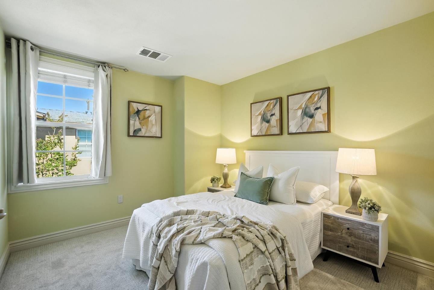 Detail Gallery Image 27 of 41 For 255 Honeylocust Ter, Sunnyvale,  CA 94086 - 3 Beds | 2/1 Baths