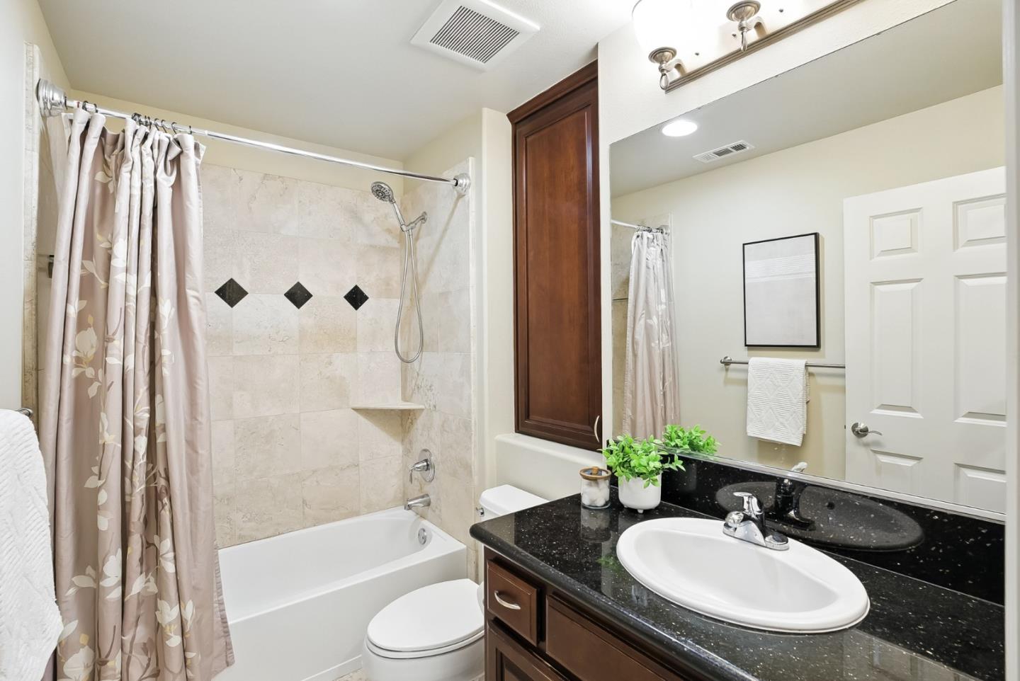Detail Gallery Image 31 of 41 For 255 Honeylocust Ter, Sunnyvale,  CA 94086 - 3 Beds | 2/1 Baths