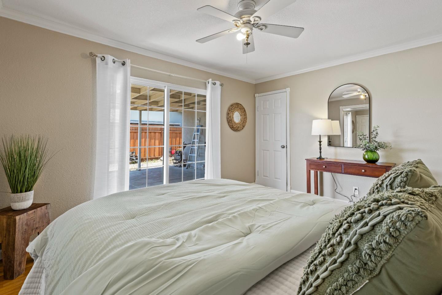 Detail Gallery Image 22 of 36 For 1679 Farringdon Dr, San Jose,  CA 95127 - 4 Beds | 2 Baths