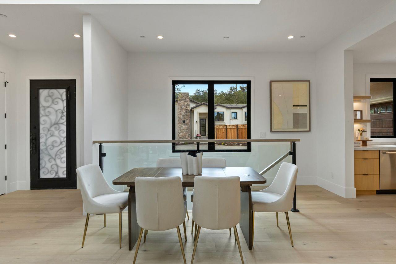 Detail Gallery Image 18 of 108 For 18061 Saratoga Los Gatos Rd, Monte Sereno,  CA 95030 - 5 Beds | 4/1 Baths