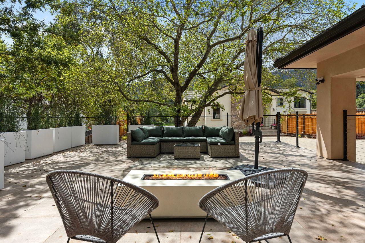 Detail Gallery Image 41 of 108 For 18061 Saratoga Los Gatos Rd, Monte Sereno,  CA 95030 - 5 Beds | 4/1 Baths