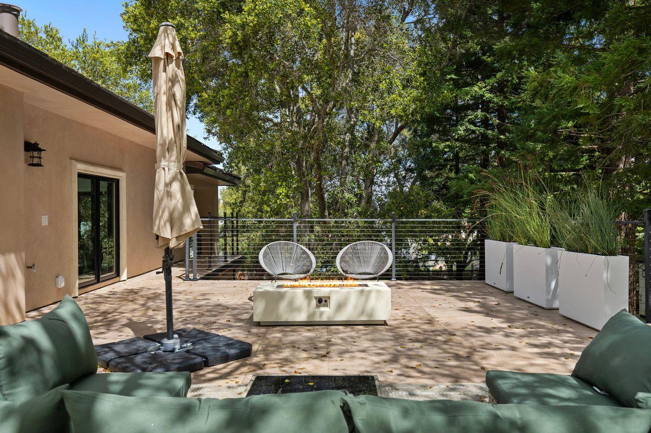 Detail Gallery Image 44 of 108 For 18061 Saratoga Los Gatos Rd, Monte Sereno,  CA 95030 - 5 Beds | 4/1 Baths