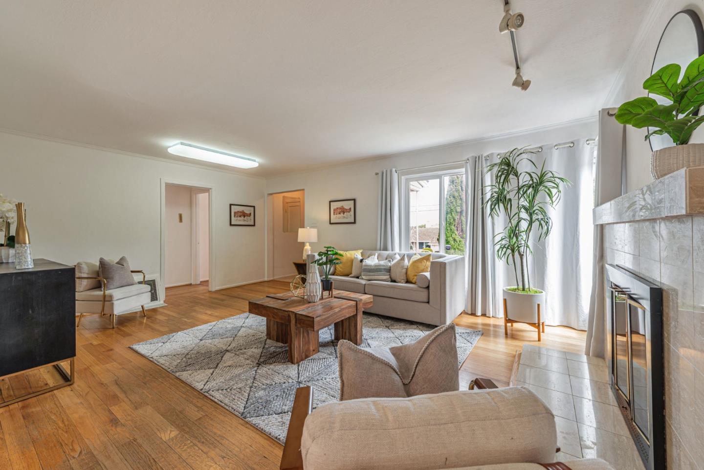 Detail Gallery Image 7 of 41 For 642 Lomita Ave, Millbrae,  CA 94030 - 3 Beds | 2 Baths