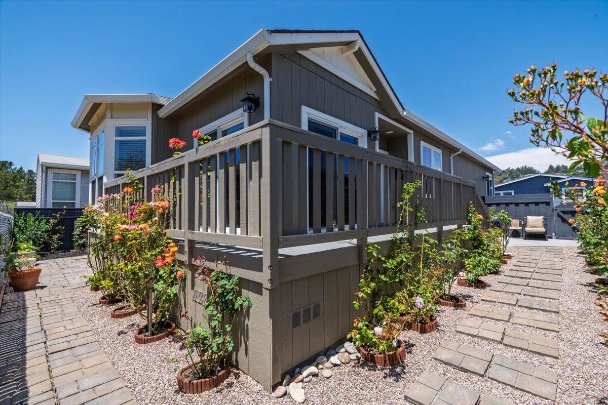 Detail Gallery Image 21 of 28 For 21 Primrose St #21,  Aptos,  CA 95003 - 3 Beds | 2 Baths
