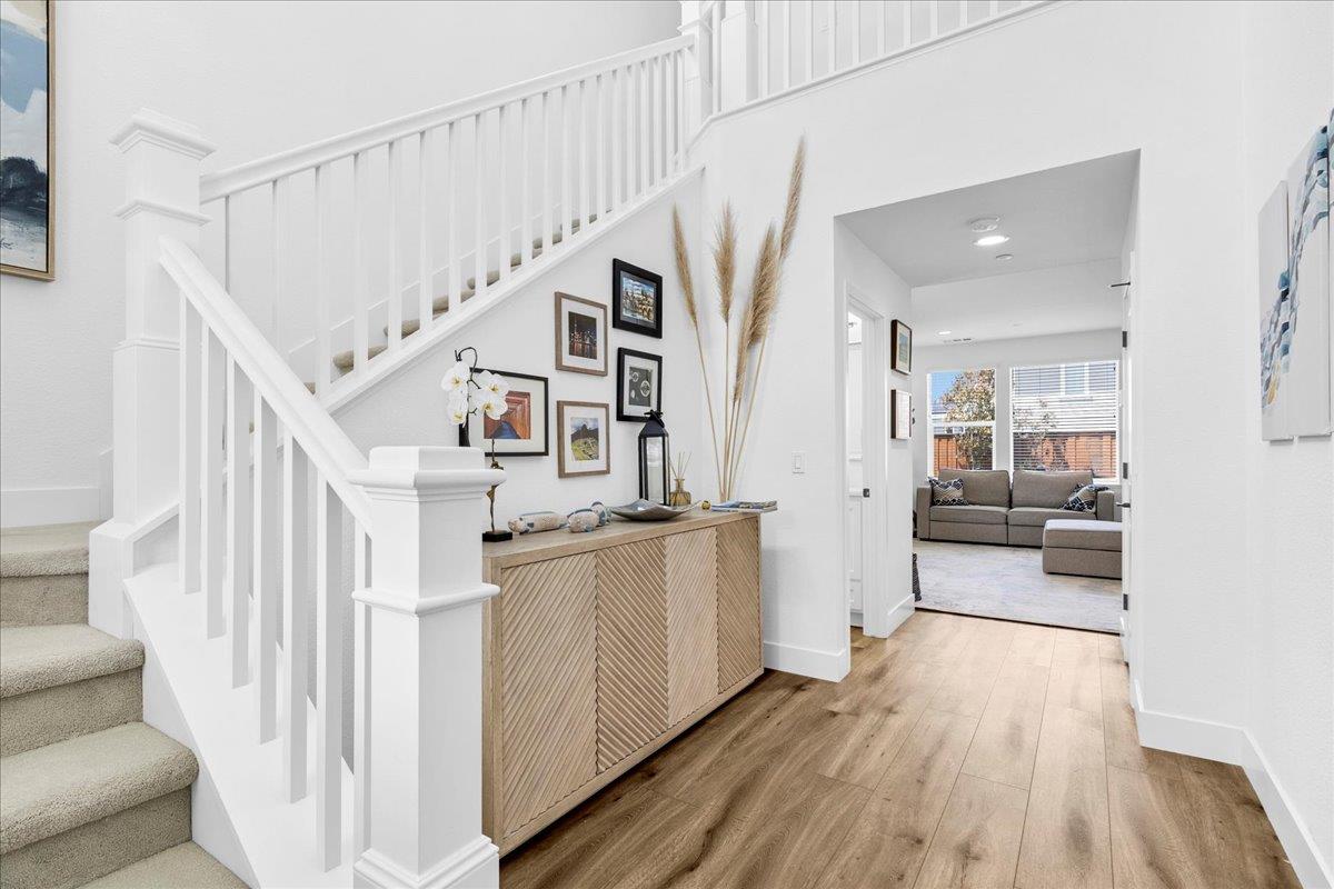 Detail Gallery Image 2 of 42 For 273 Skyview Dr, Marina,  CA 93933 - 3 Beds | 2/2 Baths
