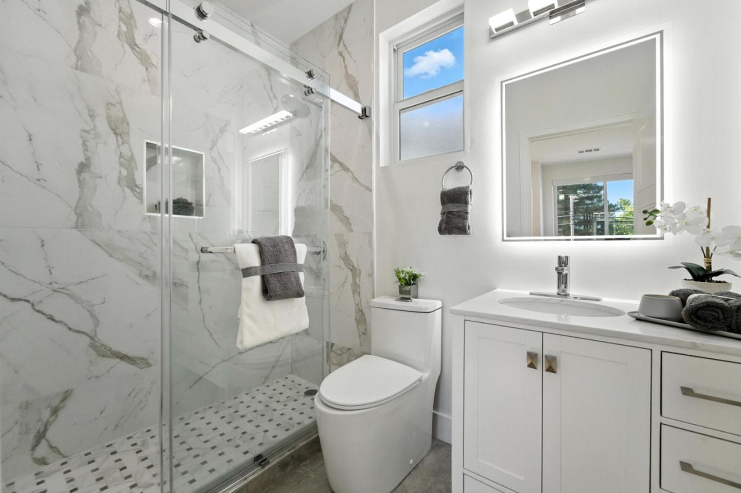 Detail Gallery Image 14 of 52 For 229 Budd Ave, Campbell,  CA 95008 - 7 Beds | 7/1 Baths