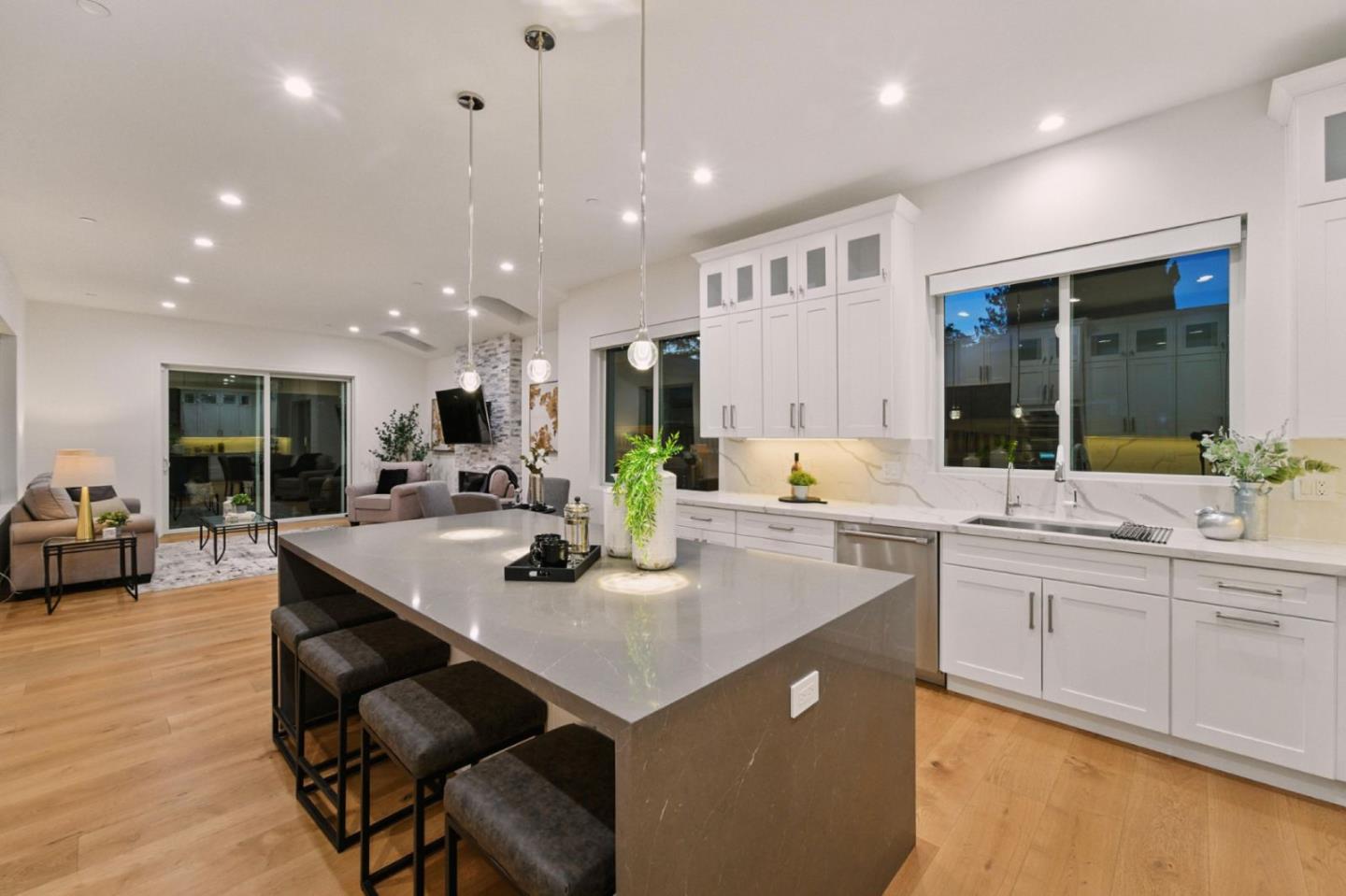 Detail Gallery Image 5 of 52 For 229 Budd Ave, Campbell,  CA 95008 - 7 Beds | 7/1 Baths