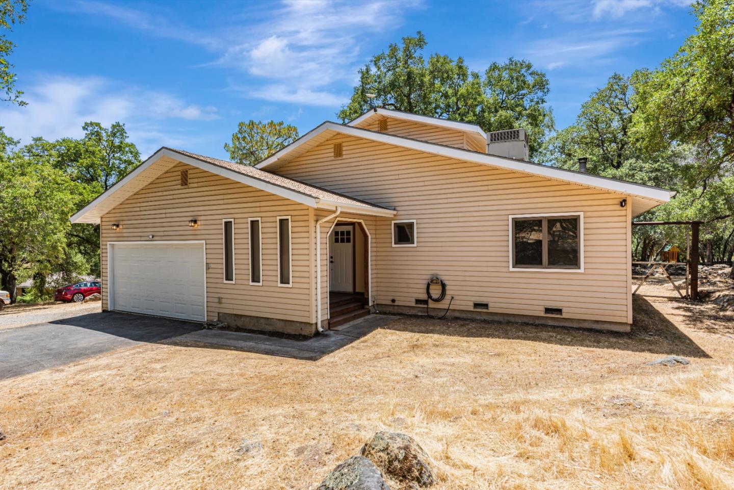 Detail Gallery Image 3 of 66 For 3748 Baldwin Dr, Placerville,  CA 95667 - 3 Beds | 3 Baths