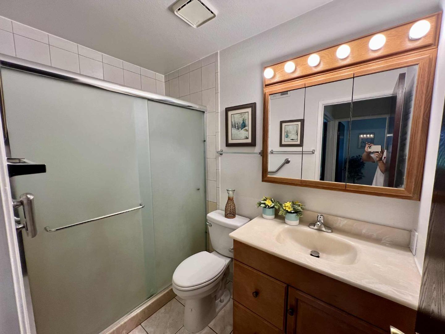 Detail Gallery Image 8 of 18 For 2102 Galveston Ave a,  San Jose,  CA 95122 - 2 Beds | 1 Baths