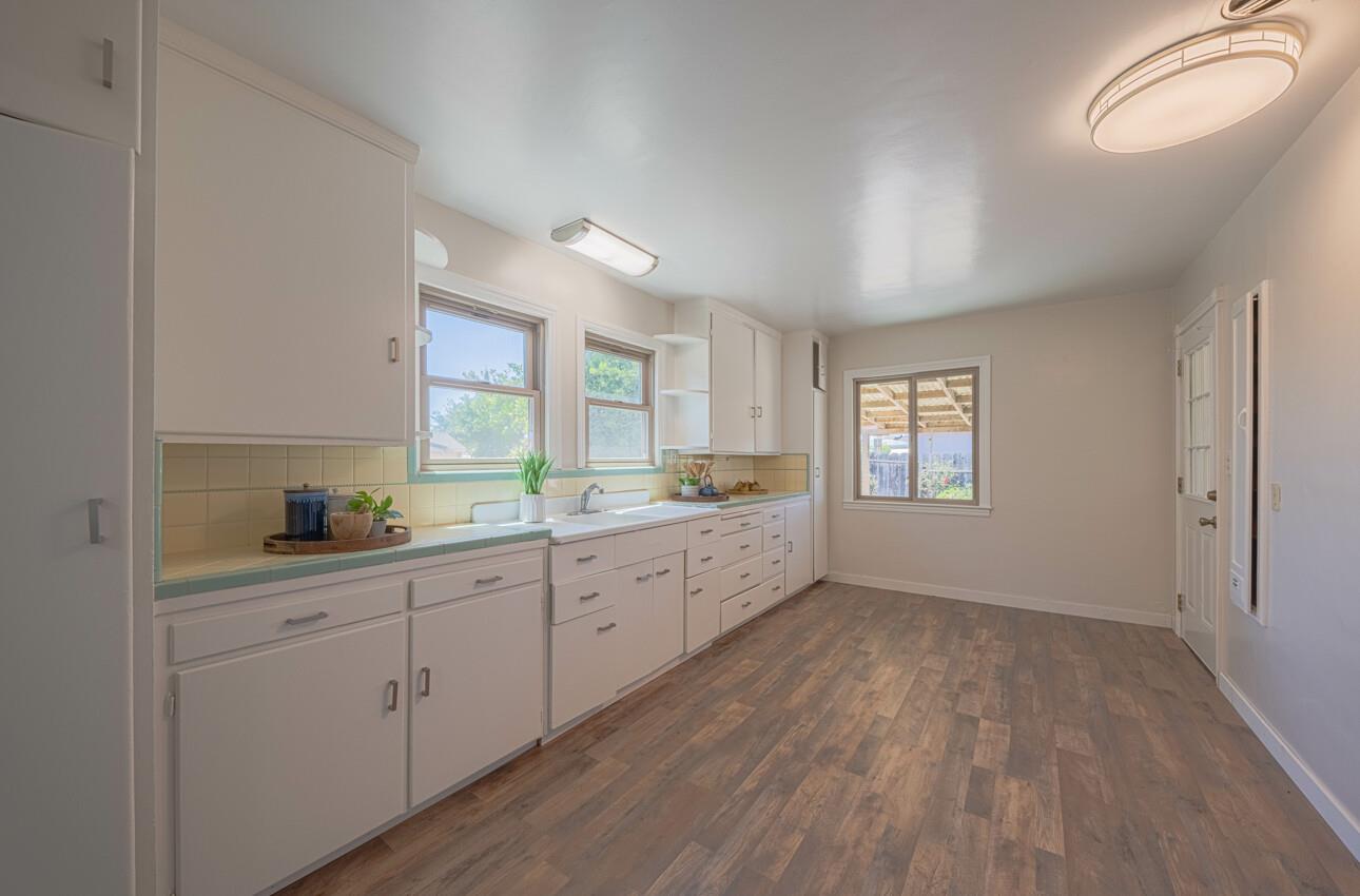 Detail Gallery Image 11 of 27 For 545 Towt St, Salinas,  CA 93905 - 2 Beds | 1 Baths