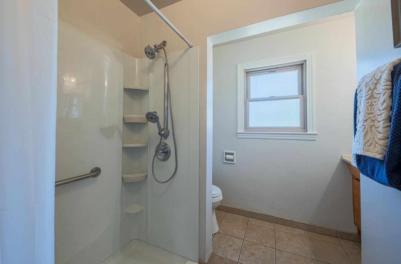Detail Gallery Image 19 of 27 For 545 Towt St, Salinas,  CA 93905 - 2 Beds | 1 Baths