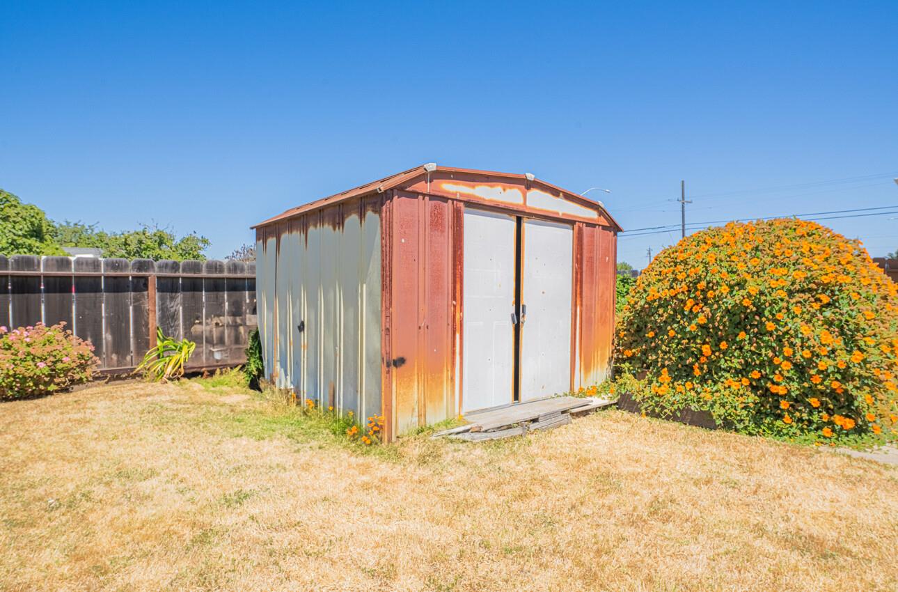 Detail Gallery Image 25 of 27 For 545 Towt St, Salinas,  CA 93905 - 2 Beds | 1 Baths