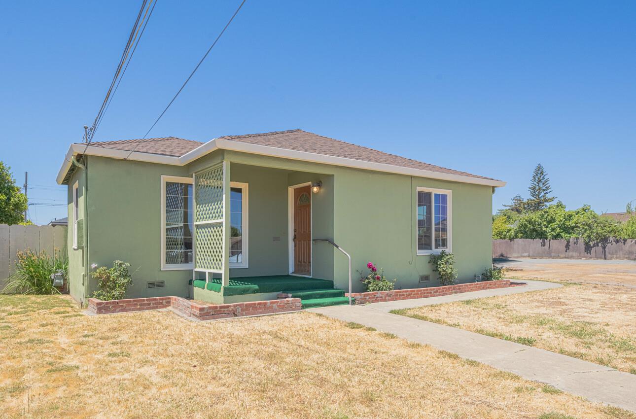 Detail Gallery Image 27 of 27 For 545 Towt St, Salinas,  CA 93905 - 2 Beds | 1 Baths