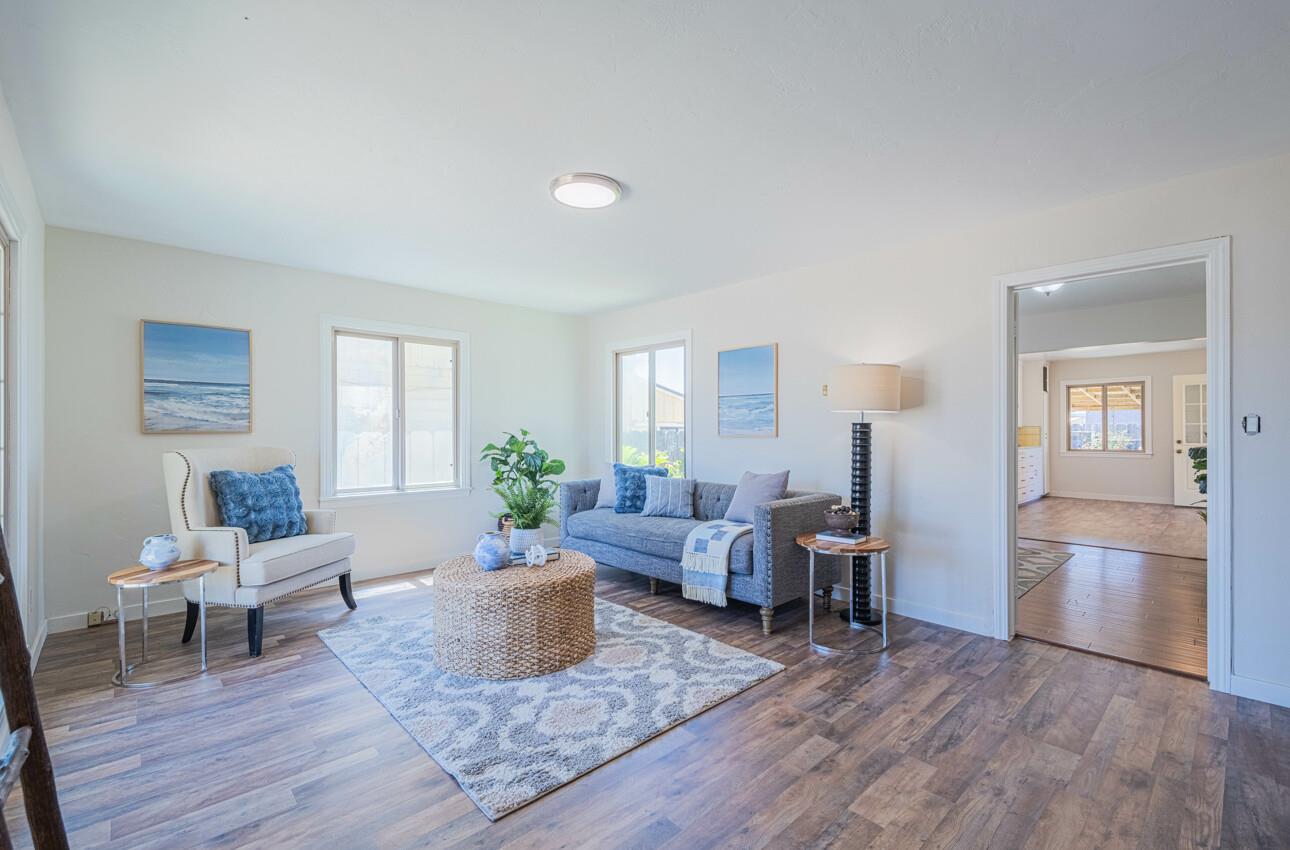 Detail Gallery Image 5 of 27 For 545 Towt St, Salinas,  CA 93905 - 2 Beds | 1 Baths
