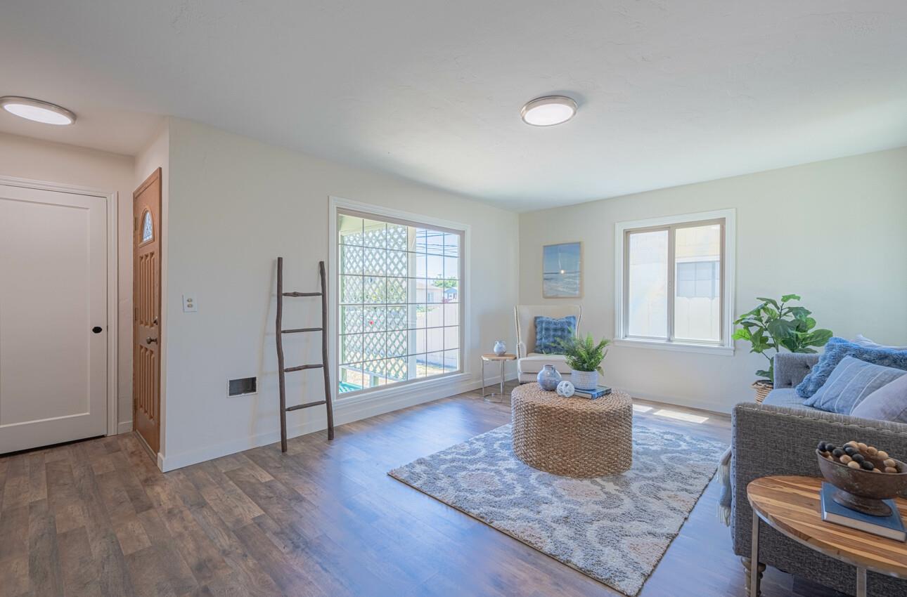 Detail Gallery Image 6 of 27 For 545 Towt St, Salinas,  CA 93905 - 2 Beds | 1 Baths