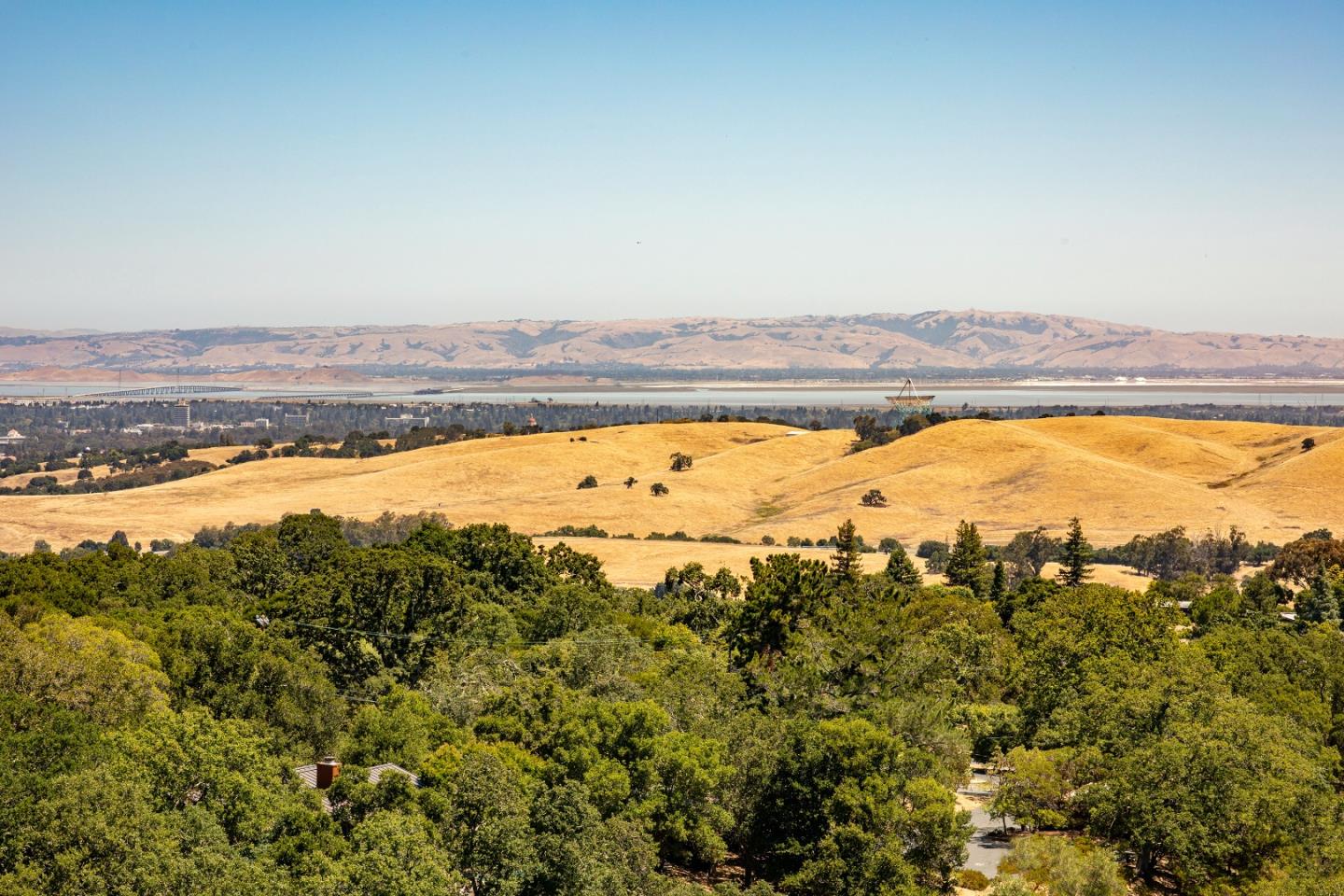Detail Gallery Image 19 of 19 For 30 Pine Ridge Way, Portola Valley,  CA 94028 - 4 Beds | 2/1 Baths
