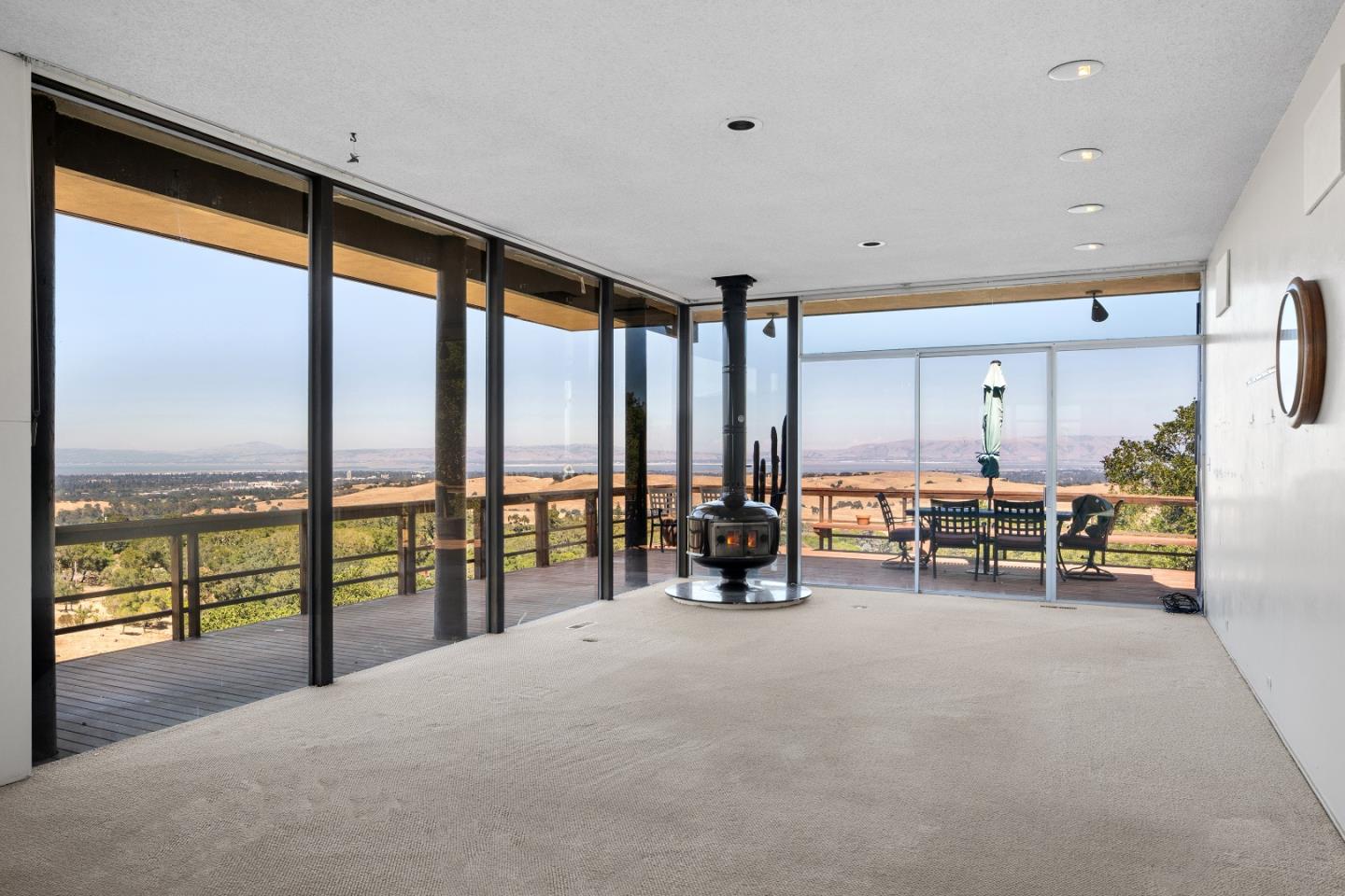 Detail Gallery Image 6 of 19 For 30 Pine Ridge Way, Portola Valley,  CA 94028 - 4 Beds | 2/1 Baths