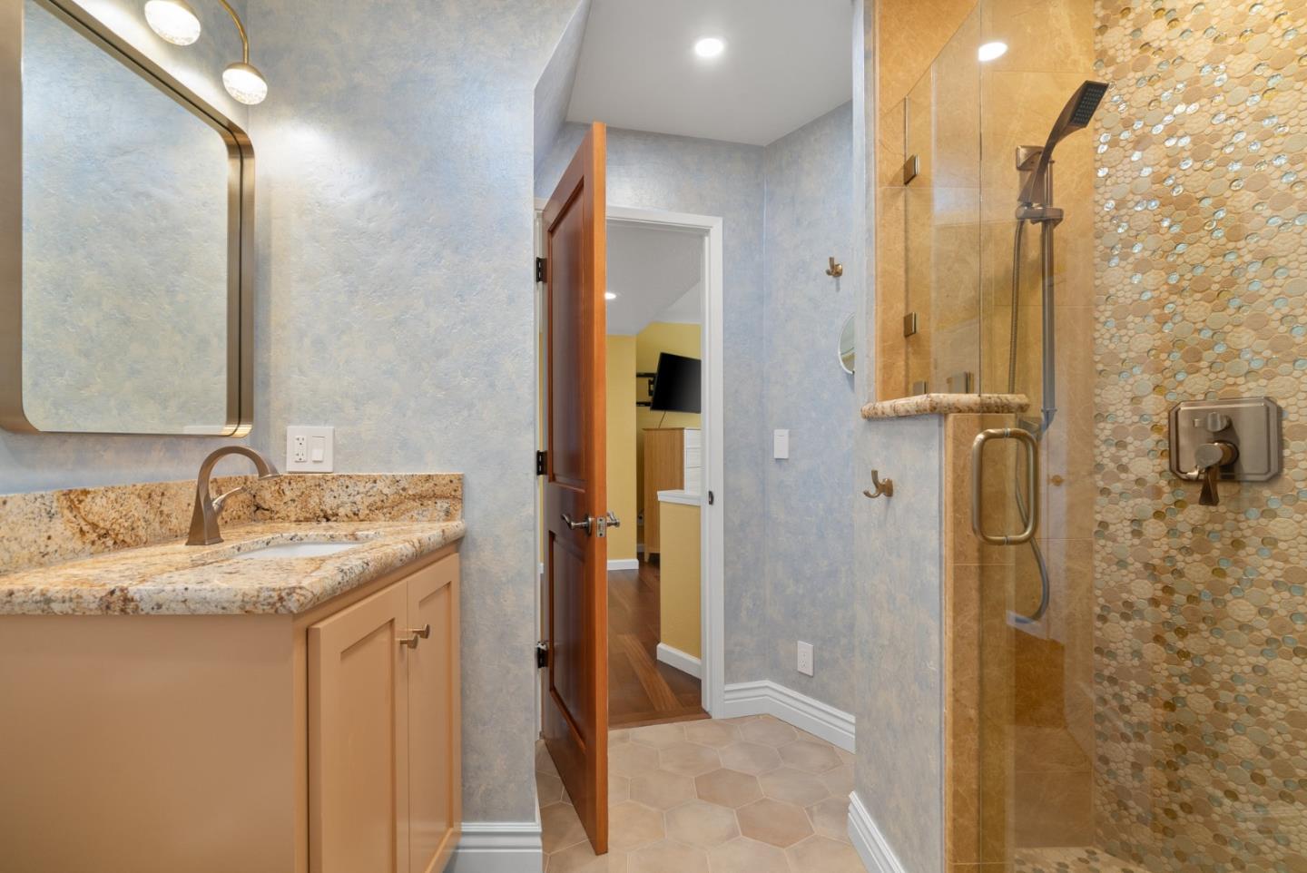 Detail Gallery Image 33 of 46 For 112 Blueberry Dr, Scotts Valley,  CA 95066 - 4 Beds | 3 Baths