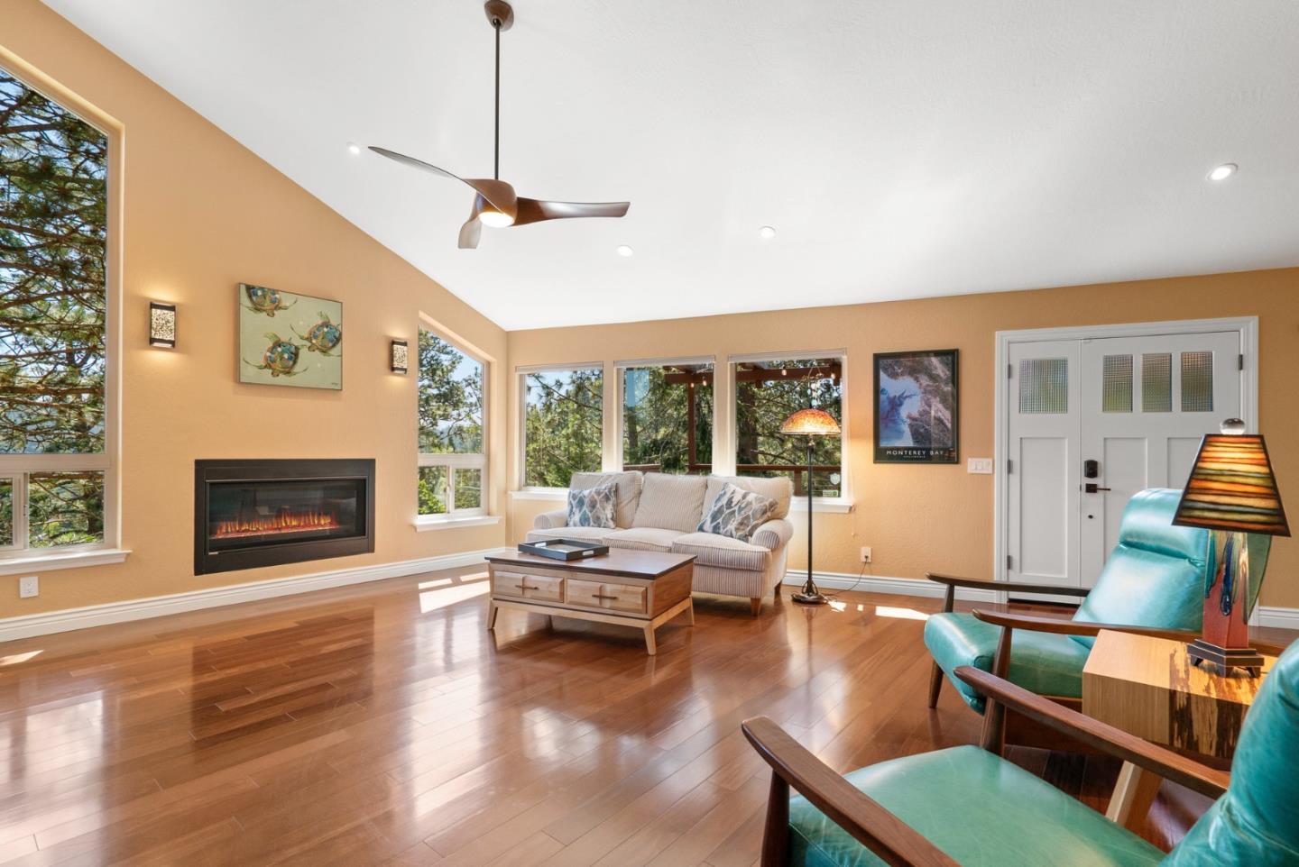 Detail Gallery Image 4 of 46 For 112 Blueberry Dr, Scotts Valley,  CA 95066 - 4 Beds | 3 Baths