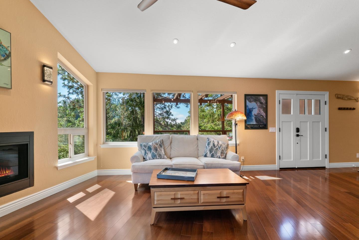 Detail Gallery Image 5 of 46 For 112 Blueberry Dr, Scotts Valley,  CA 95066 - 4 Beds | 3 Baths