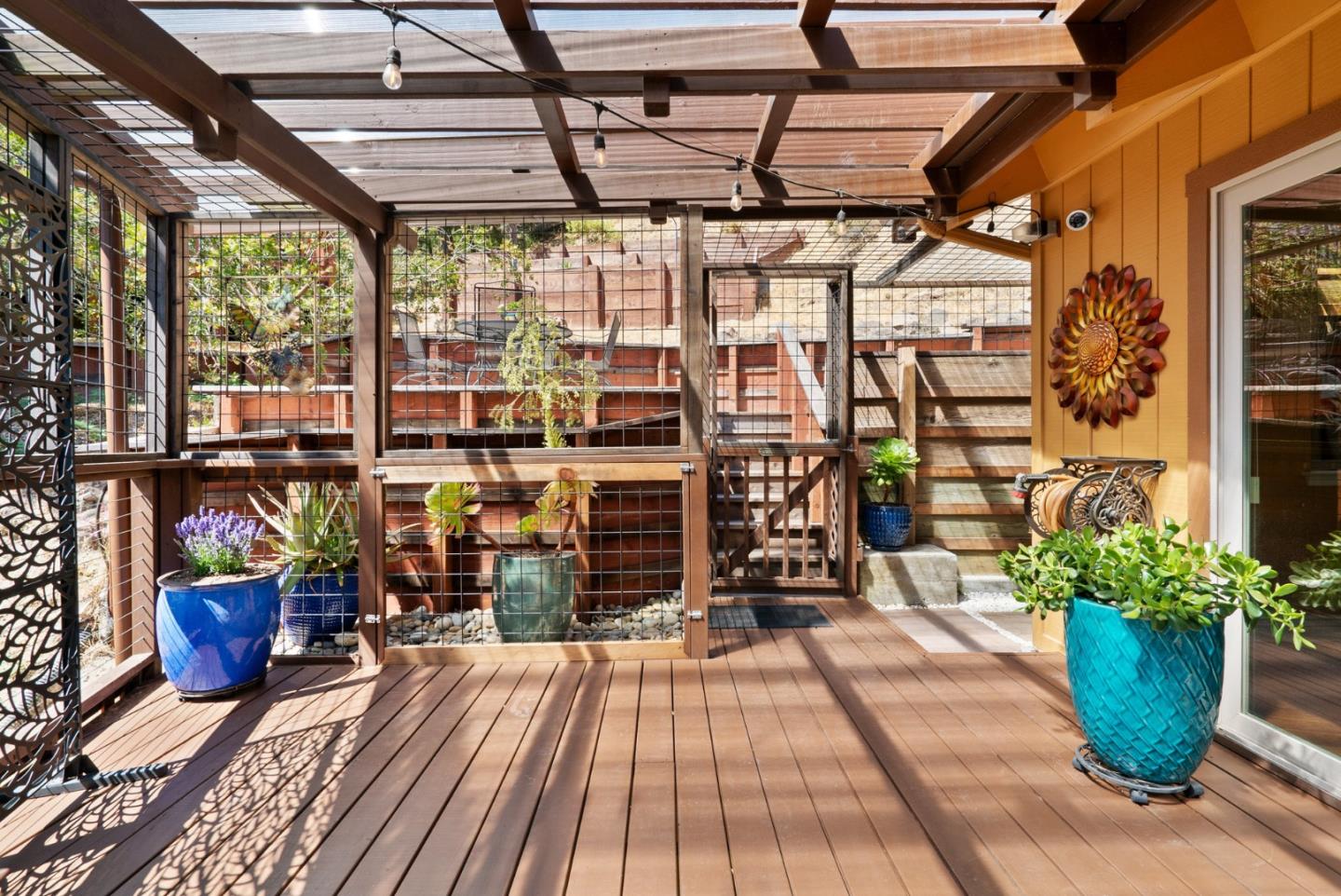 Detail Gallery Image 9 of 46 For 112 Blueberry Dr, Scotts Valley,  CA 95066 - 4 Beds | 3 Baths