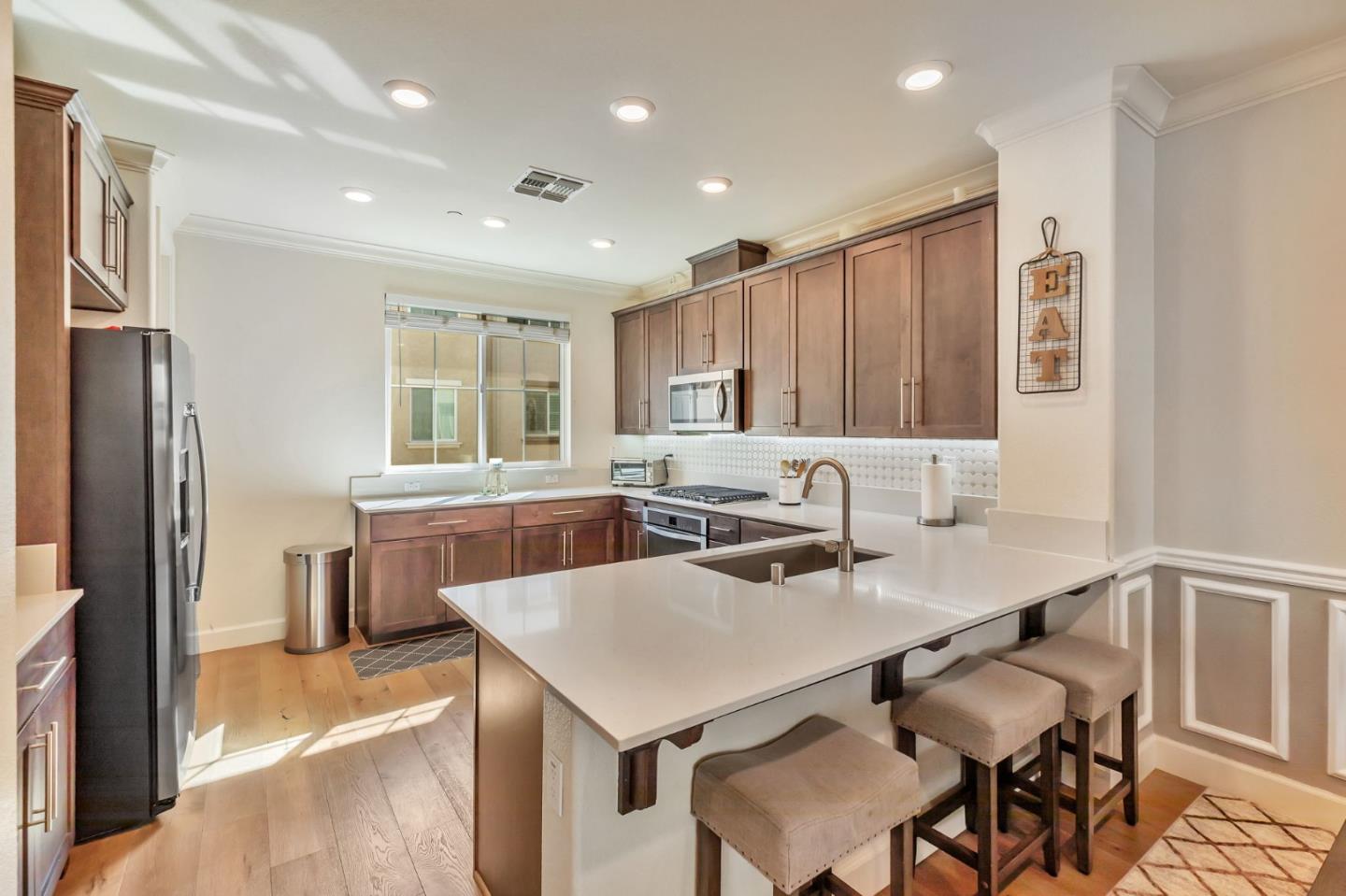 Detail Gallery Image 15 of 41 For 17985 Cantabria Ln, Morgan Hill,  CA 95037 - 3 Beds | 2/1 Baths
