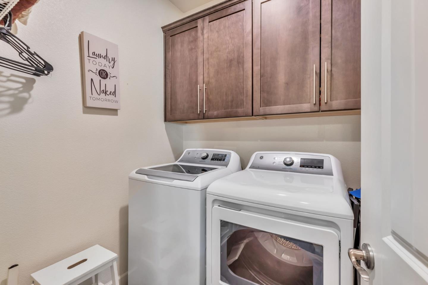 Detail Gallery Image 23 of 41 For 17985 Cantabria Ln, Morgan Hill,  CA 95037 - 3 Beds | 2/1 Baths