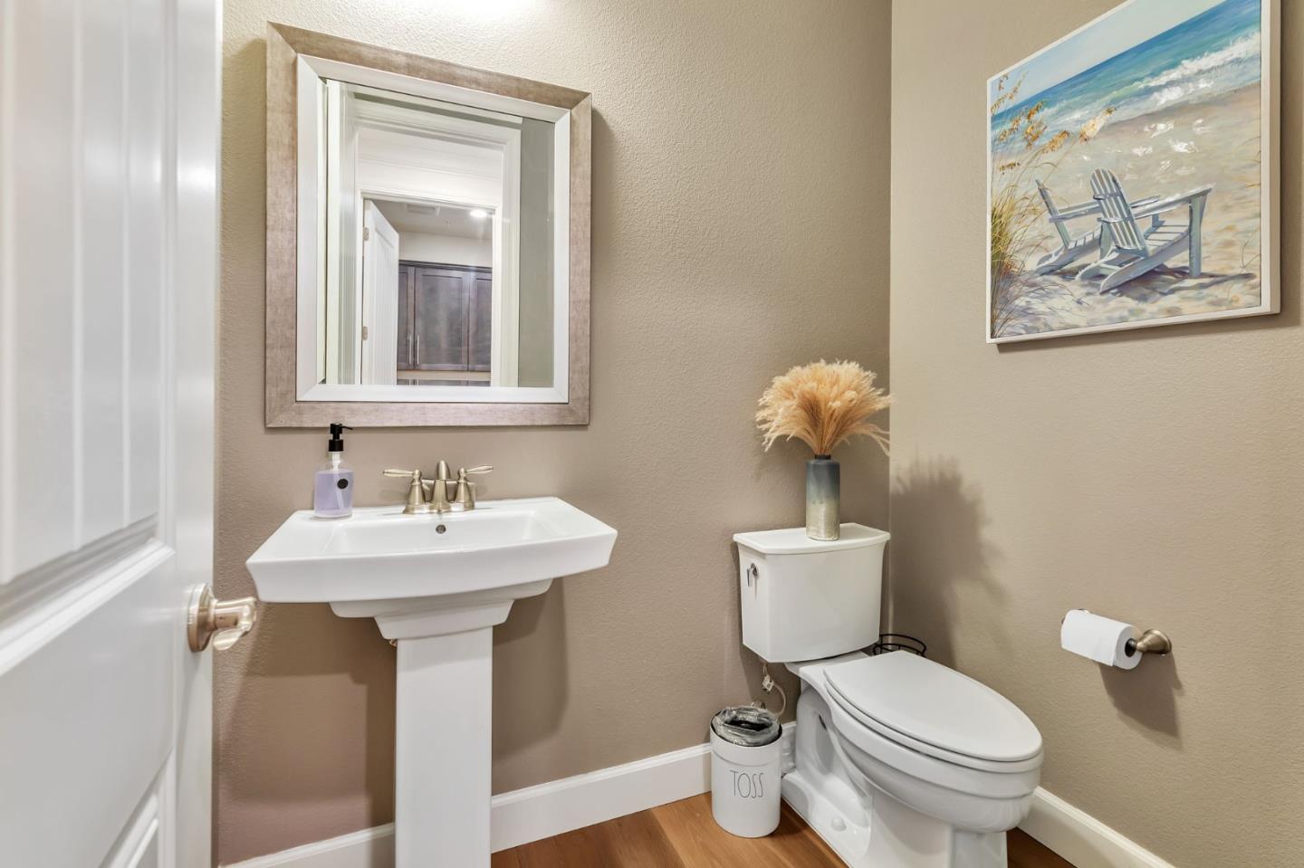 Detail Gallery Image 24 of 41 For 17985 Cantabria Ln, Morgan Hill,  CA 95037 - 3 Beds | 2/1 Baths
