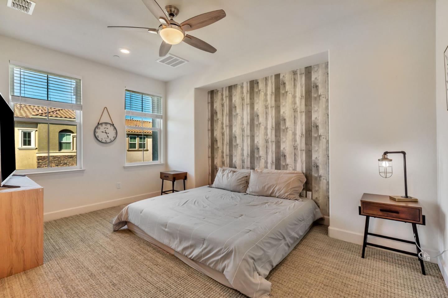 Detail Gallery Image 27 of 41 For 17985 Cantabria Ln, Morgan Hill,  CA 95037 - 3 Beds | 2/1 Baths