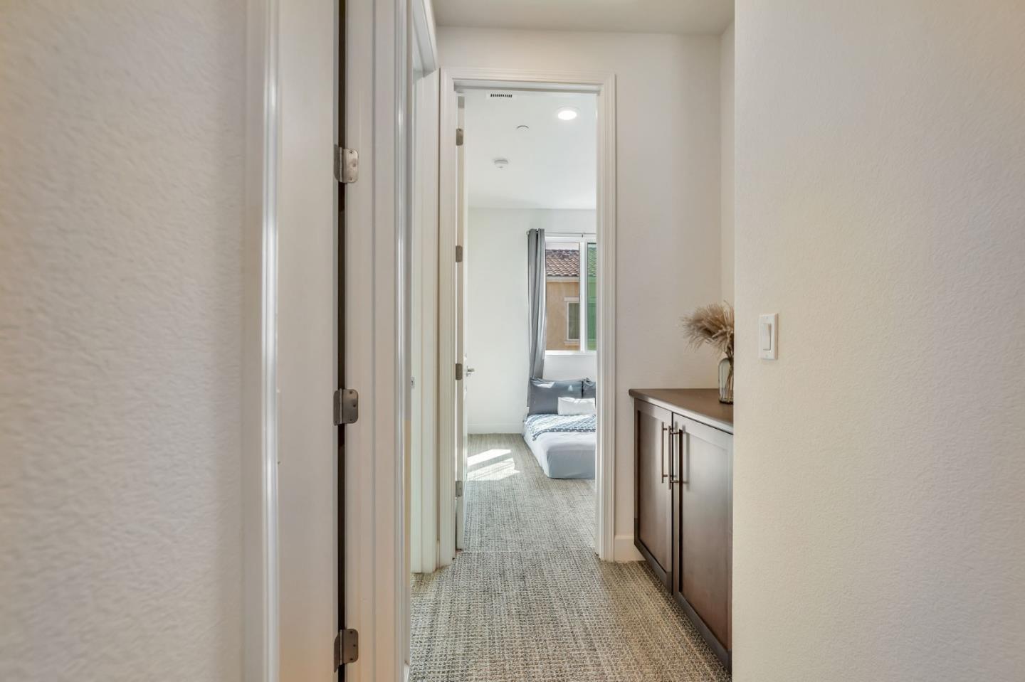 Detail Gallery Image 30 of 41 For 17985 Cantabria Ln, Morgan Hill,  CA 95037 - 3 Beds | 2/1 Baths