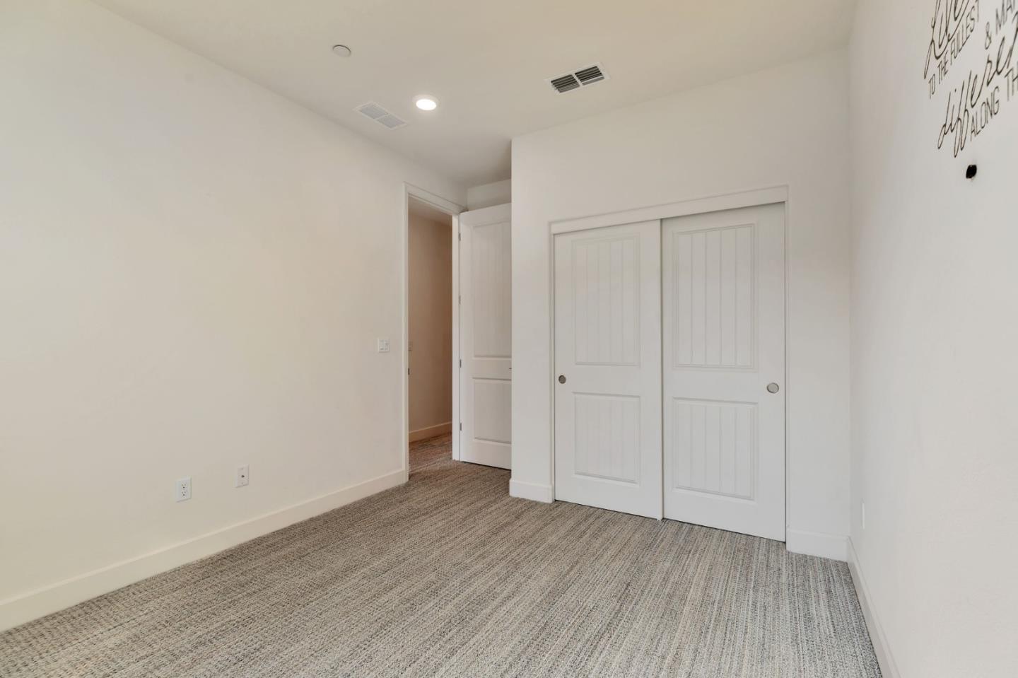 Detail Gallery Image 35 of 41 For 17985 Cantabria Ln, Morgan Hill,  CA 95037 - 3 Beds | 2/1 Baths