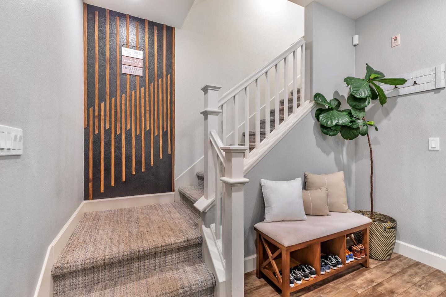 Detail Gallery Image 6 of 41 For 17985 Cantabria Ln, Morgan Hill,  CA 95037 - 3 Beds | 2/1 Baths