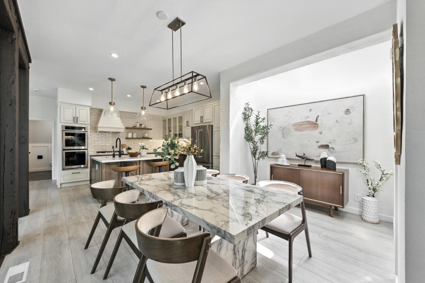 Detail Gallery Image 10 of 42 For 234 Edgewood Rd, Redwood City,  CA 94062 - 5 Beds | 3/1 Baths