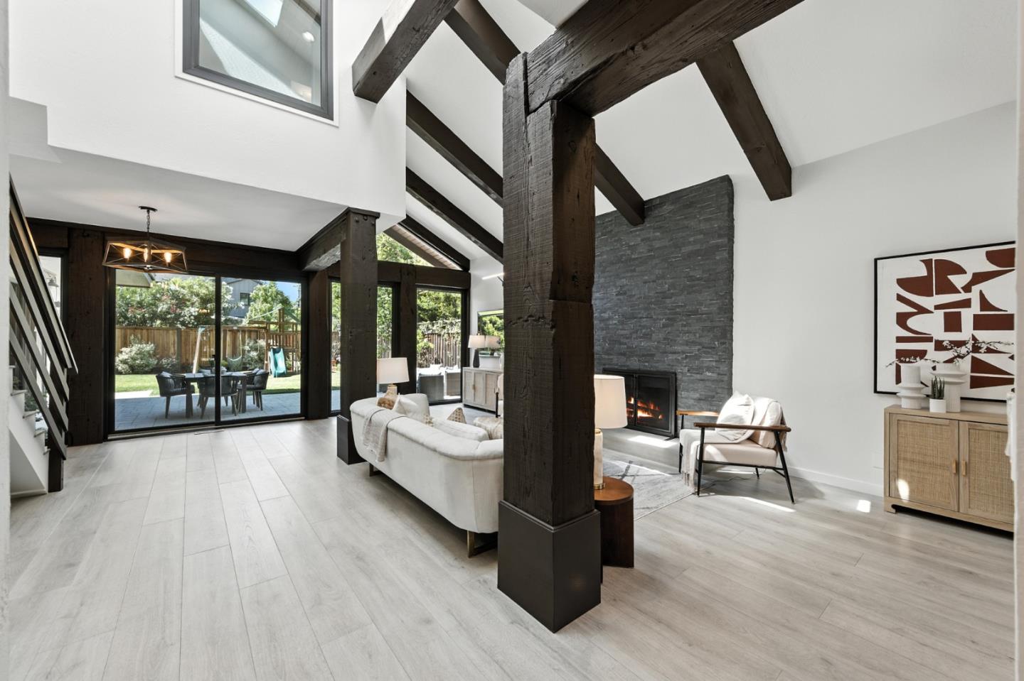 Detail Gallery Image 13 of 42 For 234 Edgewood Rd, Redwood City,  CA 94062 - 5 Beds | 3/1 Baths