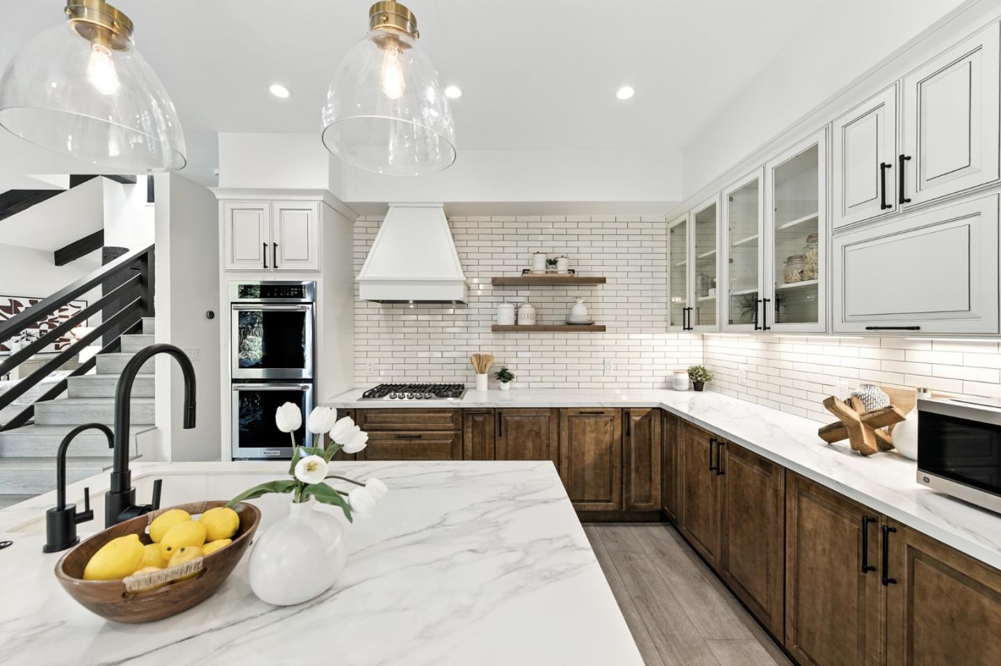 Detail Gallery Image 16 of 42 For 234 Edgewood Rd, Redwood City,  CA 94062 - 5 Beds | 3/1 Baths
