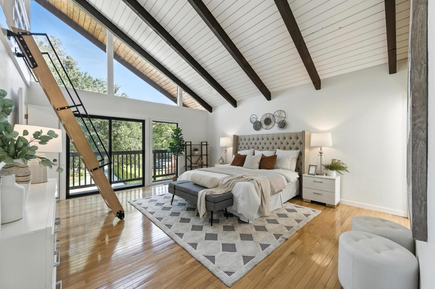 Detail Gallery Image 20 of 42 For 234 Edgewood Rd, Redwood City,  CA 94062 - 5 Beds | 3/1 Baths