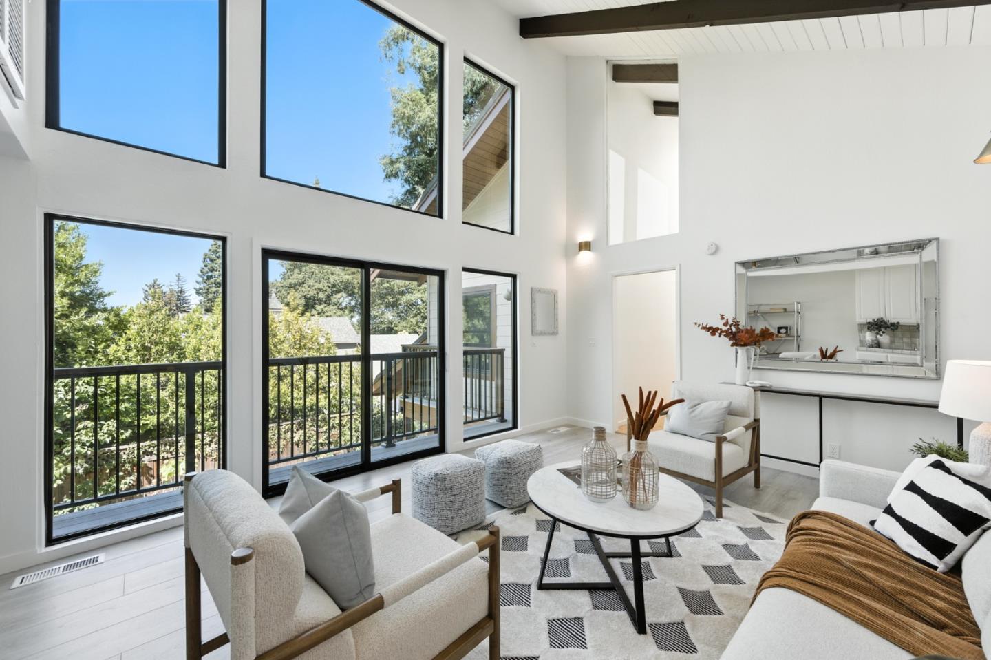 Detail Gallery Image 27 of 42 For 234 Edgewood Rd, Redwood City,  CA 94062 - 5 Beds | 3/1 Baths