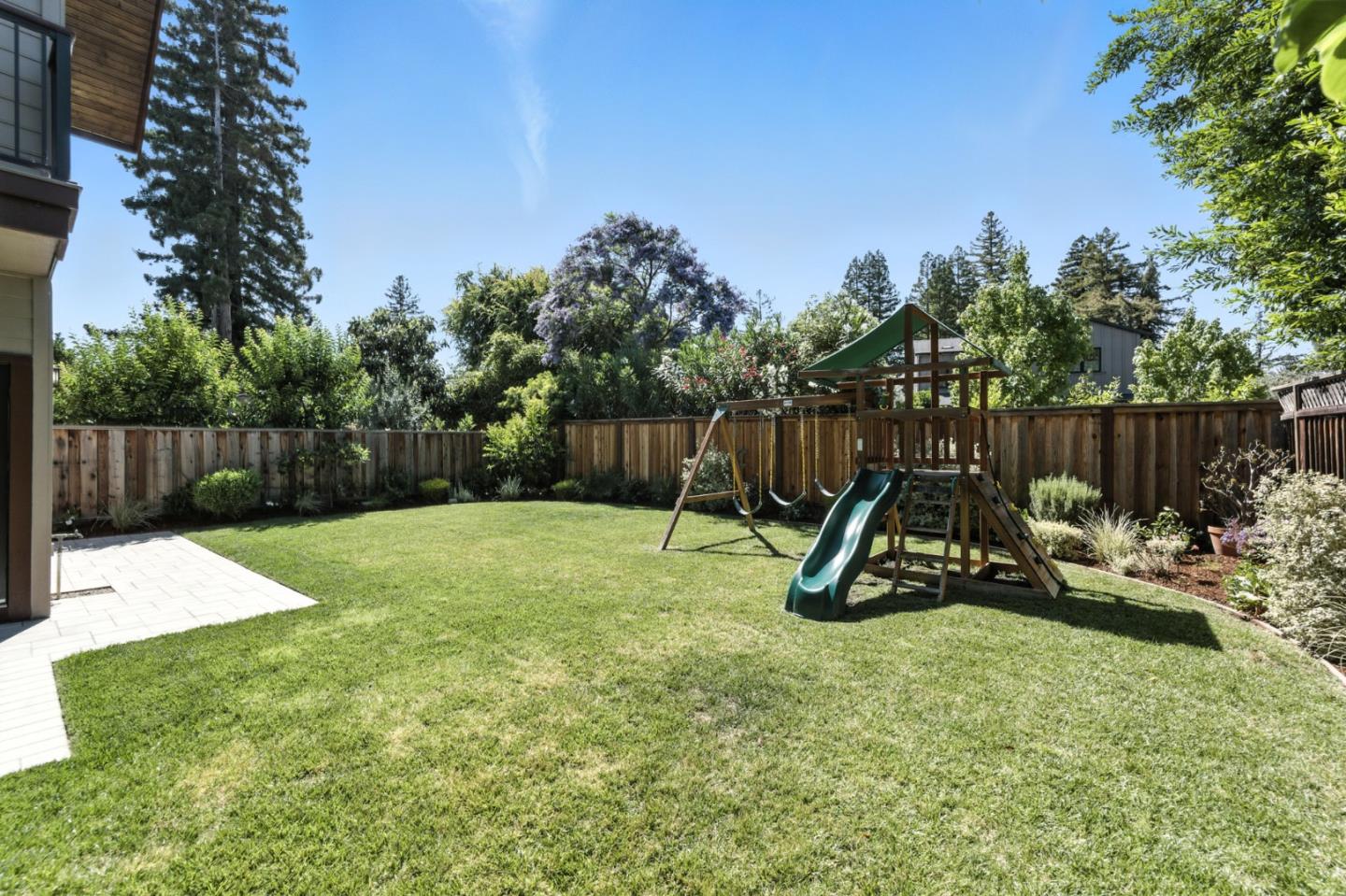 Detail Gallery Image 29 of 42 For 234 Edgewood Rd, Redwood City,  CA 94062 - 5 Beds | 3/1 Baths