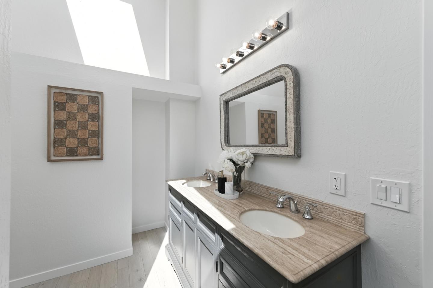 Detail Gallery Image 32 of 42 For 234 Edgewood Rd, Redwood City,  CA 94062 - 5 Beds | 3/1 Baths