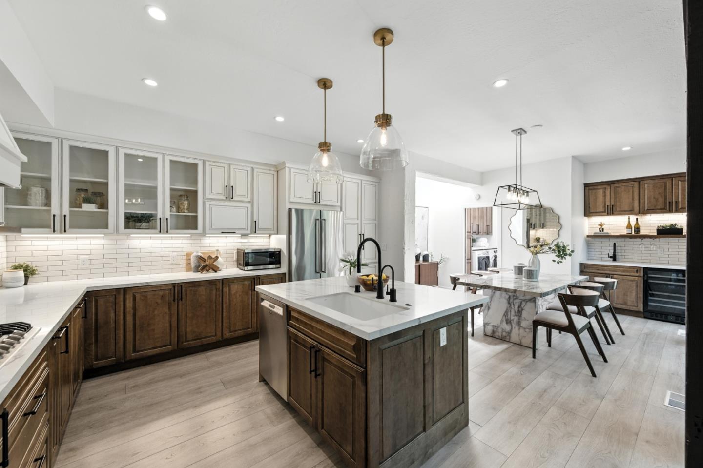 Detail Gallery Image 9 of 42 For 234 Edgewood Rd, Redwood City,  CA 94062 - 5 Beds | 3/1 Baths