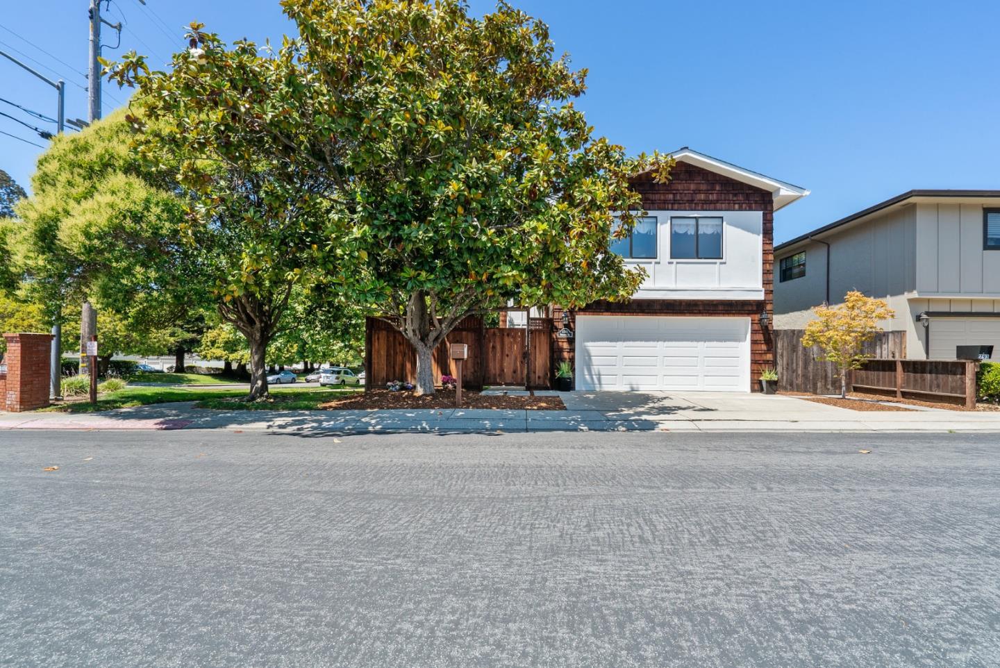 Detail Gallery Image 2 of 46 For 2781 Wimbledon Dr, Aptos,  CA 95003 - 3 Beds | 2/1 Baths