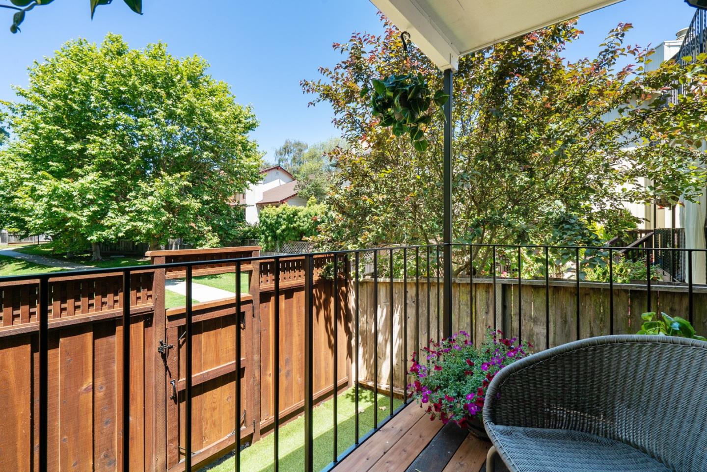 Detail Gallery Image 20 of 46 For 2781 Wimbledon Dr, Aptos,  CA 95003 - 3 Beds | 2/1 Baths
