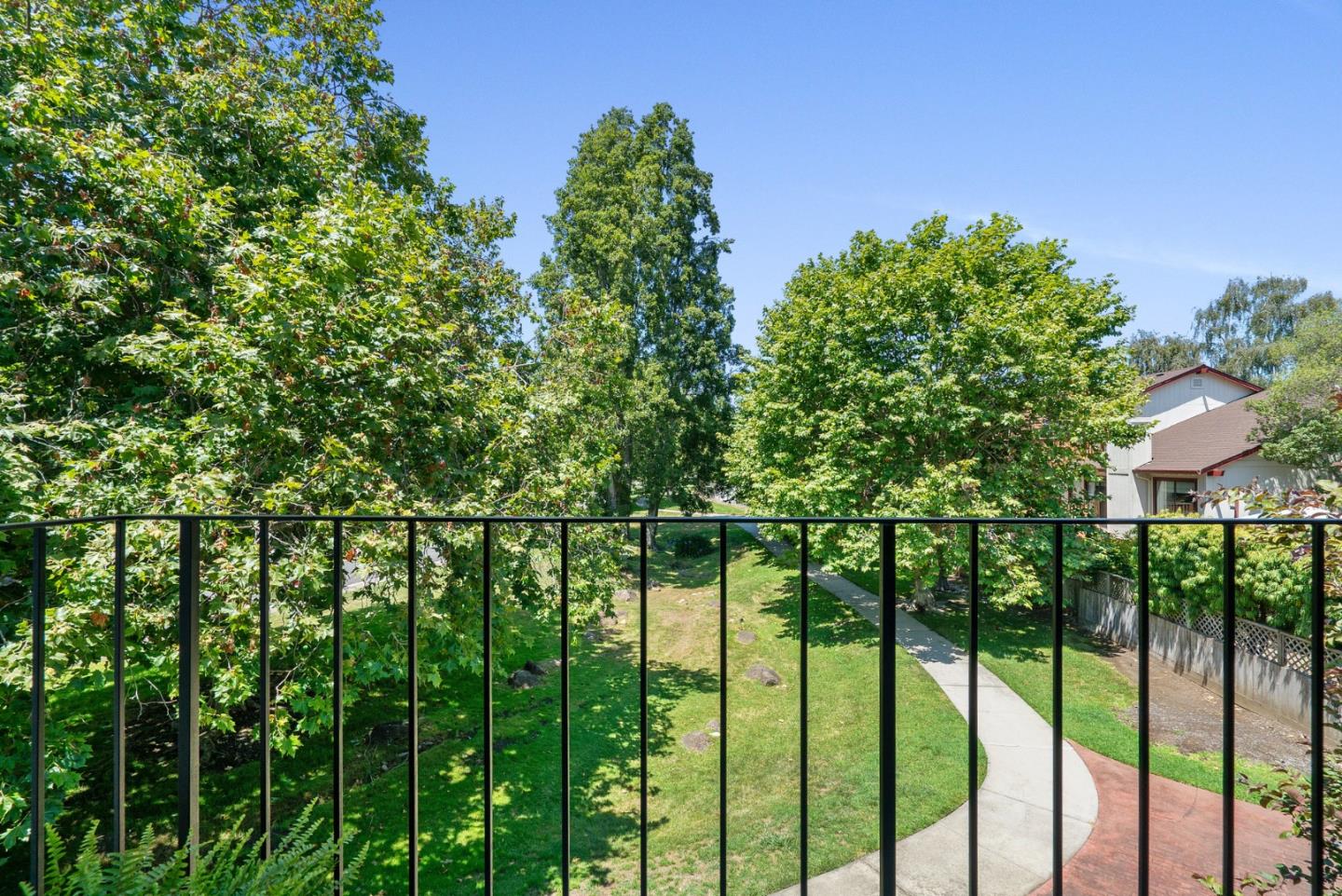 Detail Gallery Image 21 of 46 For 2781 Wimbledon Dr, Aptos,  CA 95003 - 3 Beds | 2/1 Baths
