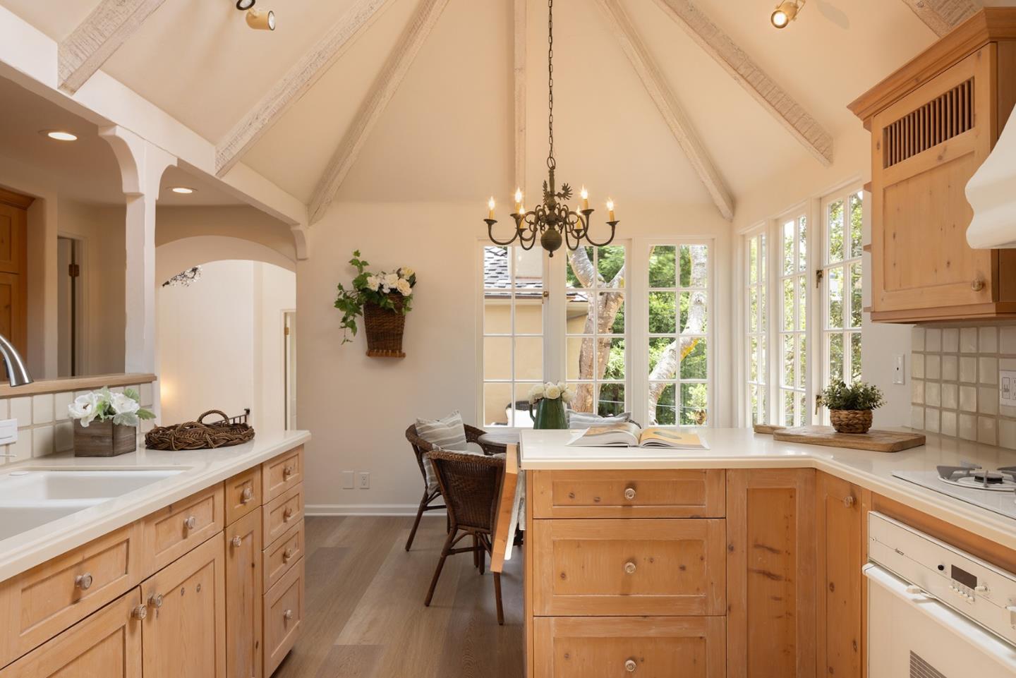 Detail Gallery Image 11 of 38 For 0 Forest 3 Se of 8th Ave, Carmel,  CA 93921 - 3 Beds | 2/1 Baths